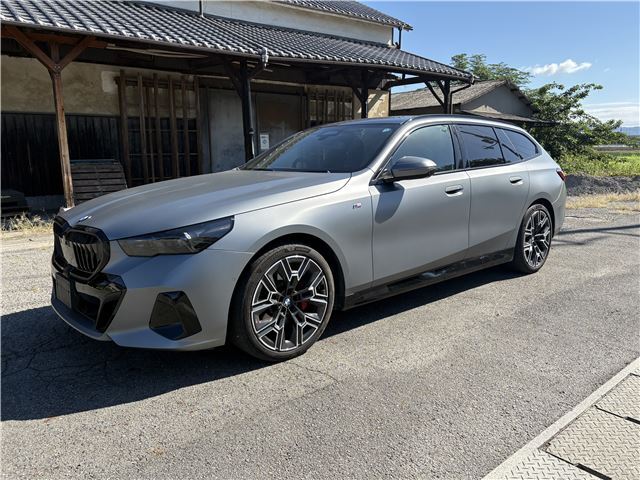 2024 BMW 5 Series Sport - photo 1 2024 BMW 5 Series Sport Sedan for sale, Japanese used car export | GULJI TRADERS