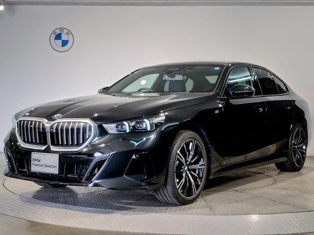 2024 BMW 5 Series 523i - photo 1 2024 BMW 5 Series 523i Sedan for sale, Japanese used car export | GULJI TRADERS