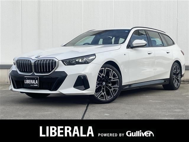 2025 BMW 5 Series 523d M Sport 4WD Sedan for sale, Japanese used car export - photo 1 of 23 | GULJI TRADERS