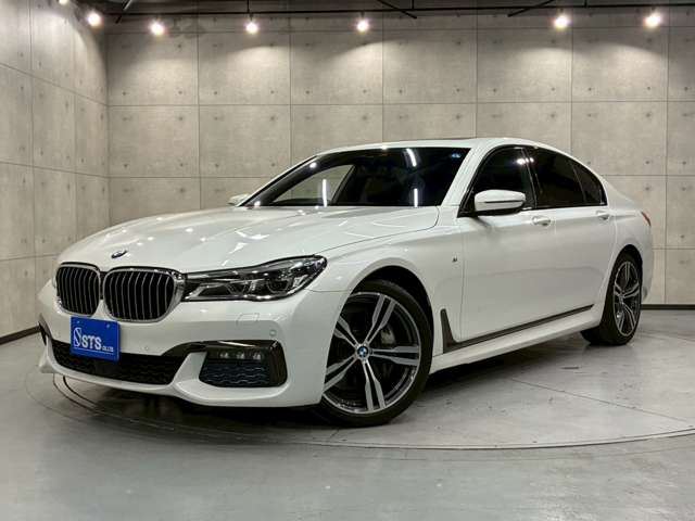 2016 BMW 7 Series 740i M Sport Sedan for sale, Japanese used car export - photo 1 of 68 | GULJI TRADERS