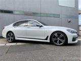 2018 BMW 7 Series 740d xDrive M Sport Sedan for sale, Japanese used car export - photo 3 of 30 | GULJI TRADERS
