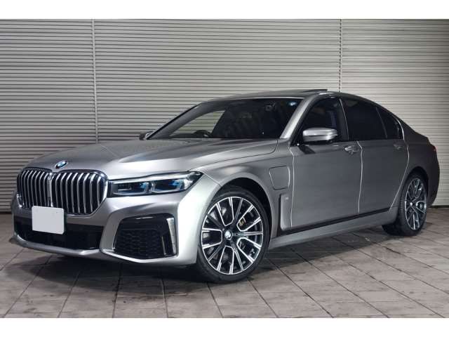 2019 BMW 7 Series 745e M Sport - photo 1 2019 BMW 7 Series 745e M Sport Sedan for sale, Japanese used car export - photo 1 of 17 | GULJI TRADERS