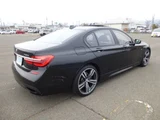 2019 BMW 7 Series 740D xDrive M Sport 4WD Sedan for sale, Japanese used car export - photo 4 of 24 | GULJI TRADERS