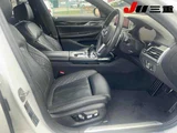 2019 BMW 7 Series 750i xDrive M Sport 4WD Sedan for sale, Japanese used car export - photo 4 of 12 | GULJI TRADERS