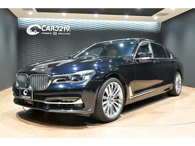 2020 BMW 7 Series M760Li V12 4WD - photo 1 2020 BMW 7 Series M760Li V12 4WD Sedan for sale, Japanese used car export - photo 1 of 61 | GULJI TRADERS