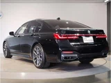 2020 BMW 7 Series 740i M Sport Sedan for sale, Japanese used car export - photo 2 of 9 | GULJI TRADERS