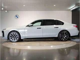 2023 BMW 7 Series 740d M Sport Sedan for sale, Japanese used car export - photo 6 of 9 | GULJI TRADERS