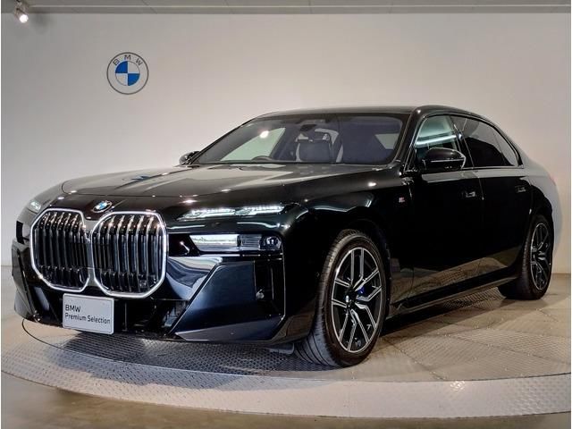 2025 BMW 7 Series 740i M Sport - photo 1 2025 BMW 7 Series 740i M Sport Sedan for sale, Japanese used car export - photo 1 of 9 | GULJI TRADERS