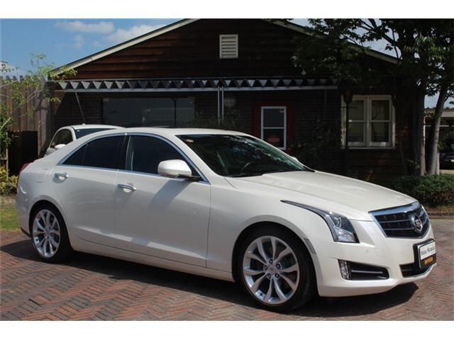2014 Cadillac ATS performance - photo 1 2014 Cadillac ATS performance Pearl Sedan for sale, Japanese used car export - photo 1 of 9 | GULJI TRADERS