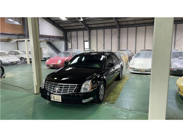 2007 Cadillac DTS - photo 1 2007 Cadillac DTS Sedan for sale, Japanese used car export | GULJI TRADERS