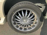 2007 Cadillac Escalade SUV for sale, Japanese used car export - photo 9 of 11 | GULJI TRADERS