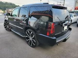 2010 Cadillac Escalade Sport SUV for sale, Japanese used car export - photo 16 of 34 | GULJI TRADERS
