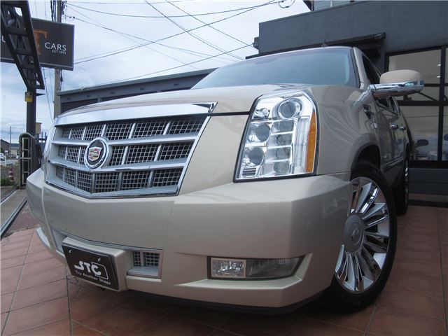 2010 Cadillac Escalade - photo 1 2010 Cadillac Escalade SUV for sale, Japanese used car export | GULJI TRADERS
