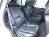 2010 Cadillac Escalade SUV for sale, Japanese used car export - photo 30 of 72 | GULJI TRADERS