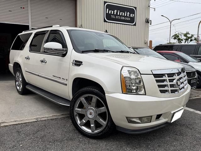 2010 Cadillac Escalade ESV SUV for sale, Japanese used car export - photo 1 of 9 | GULJI TRADERS