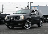 2011 Cadillac Escalade 4WD SUV for sale, Japanese used car export - photo 1 of 40 | GULJI TRADERS