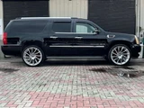 2012 Cadillac Escalade ESV SUV for sale, Japanese used car export - photo 18 of 37 | GULJI TRADERS