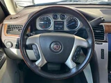 2012 Cadillac Escalade AWD 4WD SUV for sale, Japanese used car export - photo 29 of 53 | GULJI TRADERS