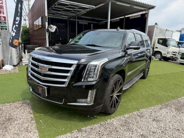 2017 Cadillac Escalade ESV SUV for sale, Japanese used car export - photo 1 of 9 | GULJI TRADERS