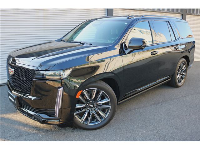 2022 Cadillac Escalade Sport - photo 1 2022 Cadillac Escalade Sport SUV for sale, Japanese used car export - photo 1 of 45 | GULJI TRADERS