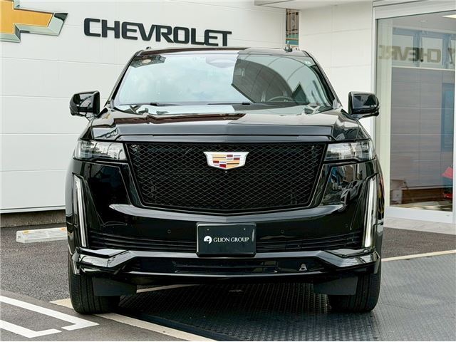 2022 Cadillac Escalade Sport SUV for sale, Japanese used car export - photo 1 of 74 | GULJI TRADERS