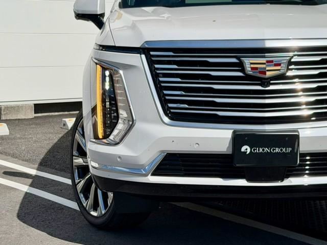 2025 Cadillac Escalade - photo 1 2025 Cadillac Escalade SUV for sale, Japanese used car export - photo 1 of 32 | GULJI TRADERS