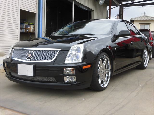 2007 Cadillac STS - photo 1 2007 Cadillac STS Sedan for sale, Japanese used car export | GULJI TRADERS