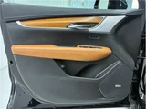 2020 Cadillac XT5 4WD Sedan for sale, Japanese used car export - photo 23 of 80 | GULJI TRADERS