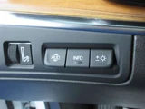 2022 Cadillac XT5 4WD Bluetooth ETC Sedan for sale, Japanese used car export - photo 39 of 50 | GULJI TRADERS