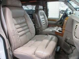1999 Chevrolet Astro Starcraft Coach High Roof 2WD, Authorized Dealer Vehicle, Navigation System White Sedan for sale, Japanese used car export - photo 19 of 47 | GULJI TRADERS