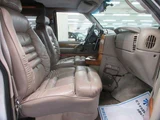 1999 Chevrolet Astro Starcraft Coach High Roof 2WD, Authorized Dealer Vehicle, Navigation System White Sedan for sale, Japanese used car export - photo 20 of 47 | GULJI TRADERS