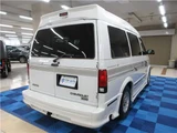2000 Chevrolet Astro Starcraft 4WD, genuine leather interior, navigation system, dashcam, ETC, 2000 model. White Sedan for sale, Japanese used car export - photo 2 of 49 | GULJI TRADERS
