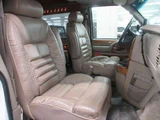 2000 Chevrolet Astro Starcraft 4WD, genuine leather interior, navigation system, dashcam, ETC, 2000 model. White Sedan for sale, Japanese used car export - photo 19 of 49 | GULJI TRADERS