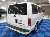 2005 Chevrolet Astro LS 2WD, originally registered as an 8-number vehicle, aftermarket navigation system, one-segment TV, backup camera. White Sedan for sale, Japanese used car export - photo 2 of 44 | GULJI TRADERS