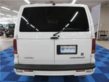 2005 Chevrolet Astro LS 2WD, originally registered as an 8-number vehicle, aftermarket navigation system, one-segment TV, backup camera. White Sedan for sale, Japanese used car export - photo 8 of 44 | GULJI TRADERS