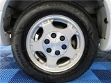2005 Chevrolet Astro LS 2WD, originally registered as an 8-number vehicle, aftermarket navigation system, one-segment TV, backup camera. White Sedan for sale, Japanese used car export - photo 14 of 44 | GULJI TRADERS