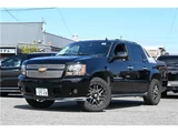 2013 Chevrolet Avalanche LTZ 4WD Sedan for sale, Japanese used car export - photo 1 of 31 | GULJI TRADERS