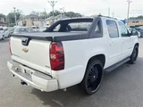 2014 Chevrolet Avalanche Z71 4WD Sedan for sale, Japanese used car export - photo 6 of 30 | GULJI TRADERS