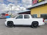 2014 Chevrolet Avalanche Z71 4WD Sedan for sale, Japanese used car export - photo 9 of 30 | GULJI TRADERS