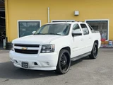 2014 Chevrolet Avalanche Z71 4WD Sedan for sale, Japanese used car export - photo 10 of 30 | GULJI TRADERS