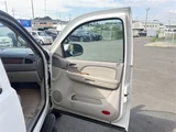 2014 Chevrolet Avalanche Z71 4WD Sedan for sale, Japanese used car export - photo 17 of 30 | GULJI TRADERS