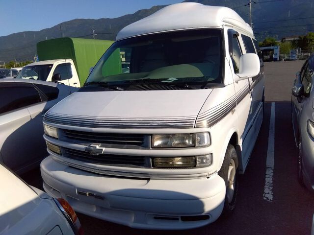 2001 Chevrolet Express Van for sale, Japanese used car export | GULJI TRADERS