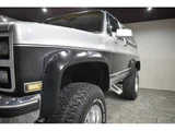 1991 Chevrolet Silverado Sedan for sale, Japanese used car export - photo 4 of 46 | GULJI TRADERS