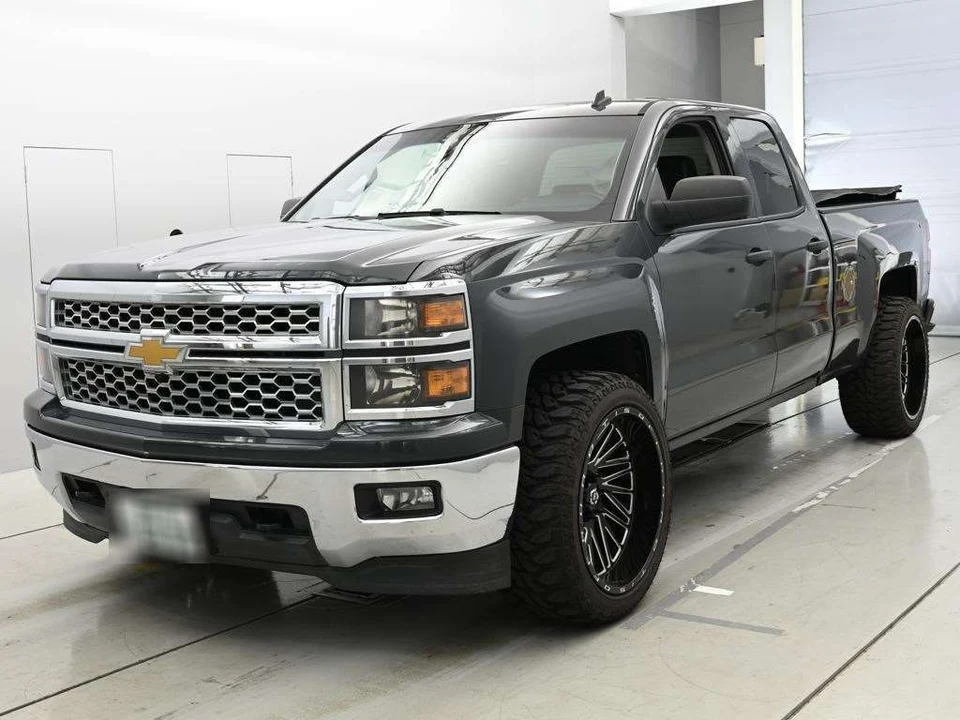 2017 Chevrolet Silverado 1500 LT 4WD Sedan for sale, Japanese used car export - photo 1 of 12 | GULJI TRADERS