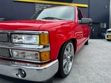 1996 Chevrolet Suburban SUV for sale, Japanese used car export - photo 7 of 28 | GULJI TRADERS