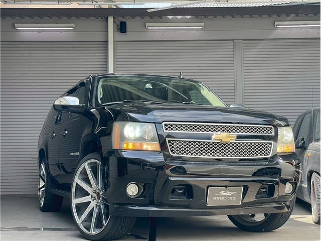 2007 Chevrolet Suburban LTZ - photo 1 2007 Chevrolet Suburban LTZ SUV for sale, Japanese used car export - photo 1 of 49 | GULJI TRADERS
