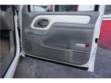 1998 Chevrolet Tahoe Sport SUV for sale, Japanese used car export - photo 29 of 47 | GULJI TRADERS