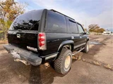 2005 Chevrolet Tahoe 4WD SUV for sale, Japanese used car export - photo 5 of 6 | GULJI TRADERS