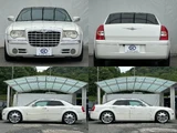 2011 Chrysler 300 2.7 base White Sedan for sale, Japanese used car export - photo 6 of 9 | GULJI TRADERS