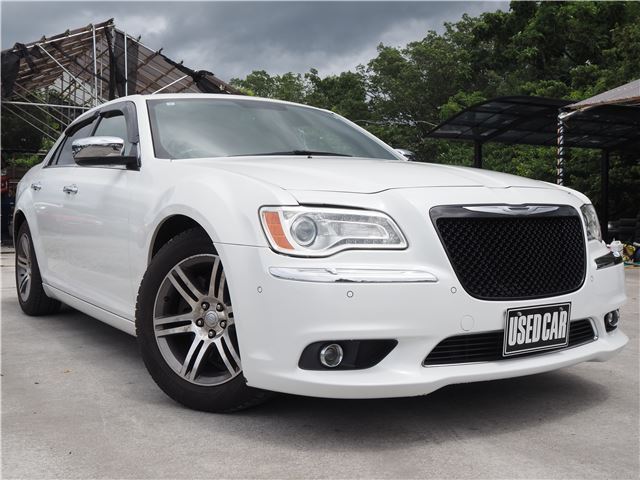 2012 Chrysler 300 300 Limited Pearl Sedan for sale, Japanese used car export - photo 1 of 48 | GULJI TRADERS